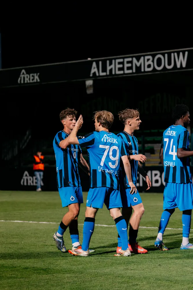 Toegang tot Club NXT & Club YLA