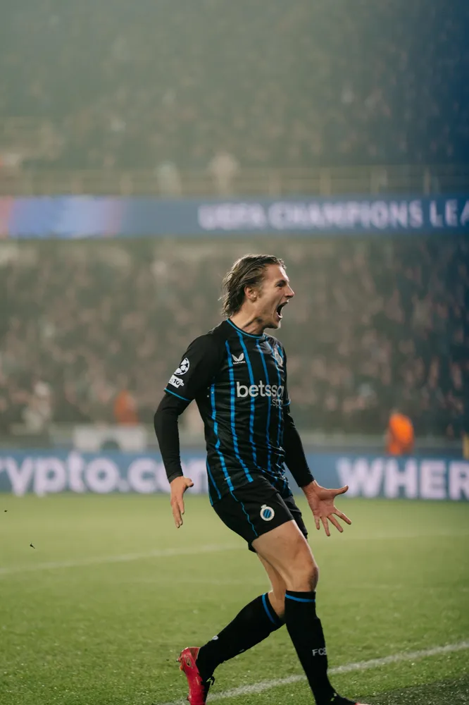 Club stoot door na knappe 3-0 zege tegen Marseille