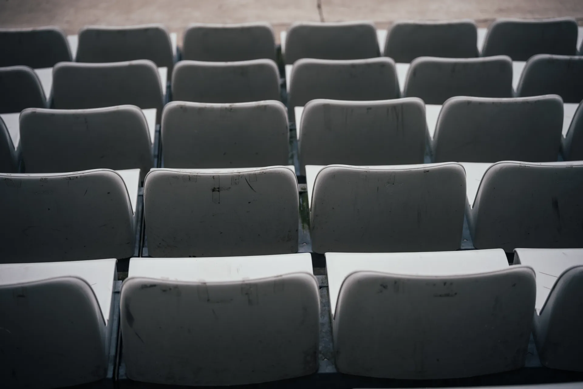 SELL YOUR <strong>SEAT</strong>