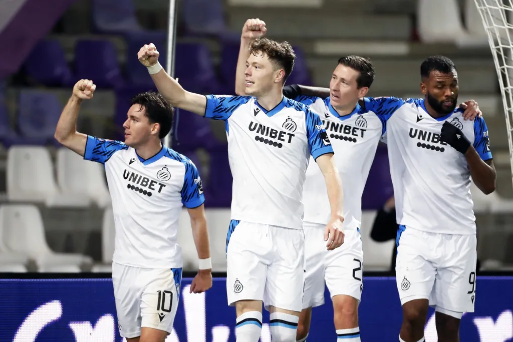 <p>Zowel Thiago, Skov Olsen als Vetlesen wisten te scoren in de eerste helft!</p>