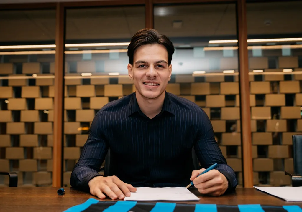 Ardon Jashari verlengt zijn contract bij Club tot 2029. | Club Brugge