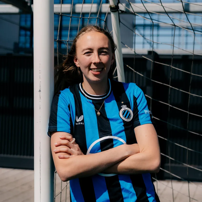 Lisa Petry naar Club YLA