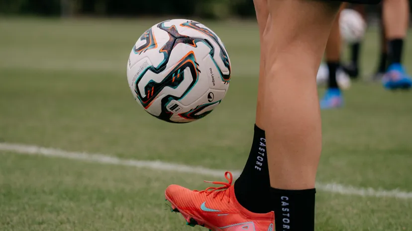 16 internationals voor Club NXT