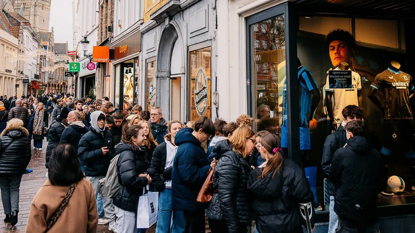 Kom naar de signeersessie in de Club & City Shop op 17/12