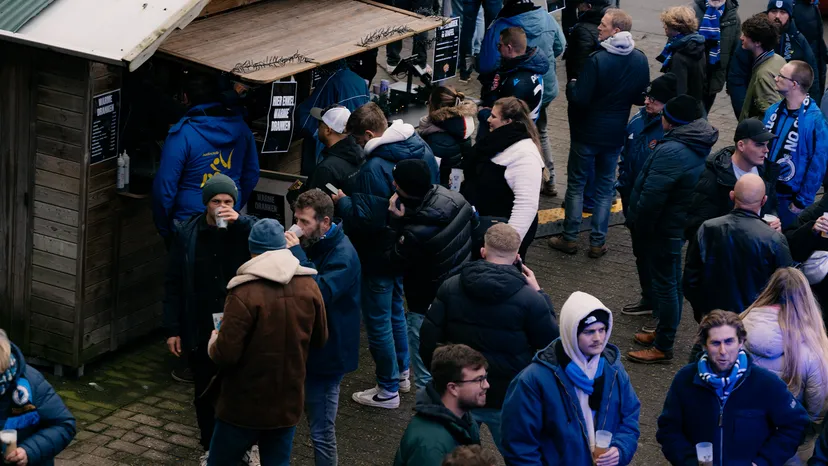 Eten en drinken tijdens de winterwedstrijden in Jan Breydel