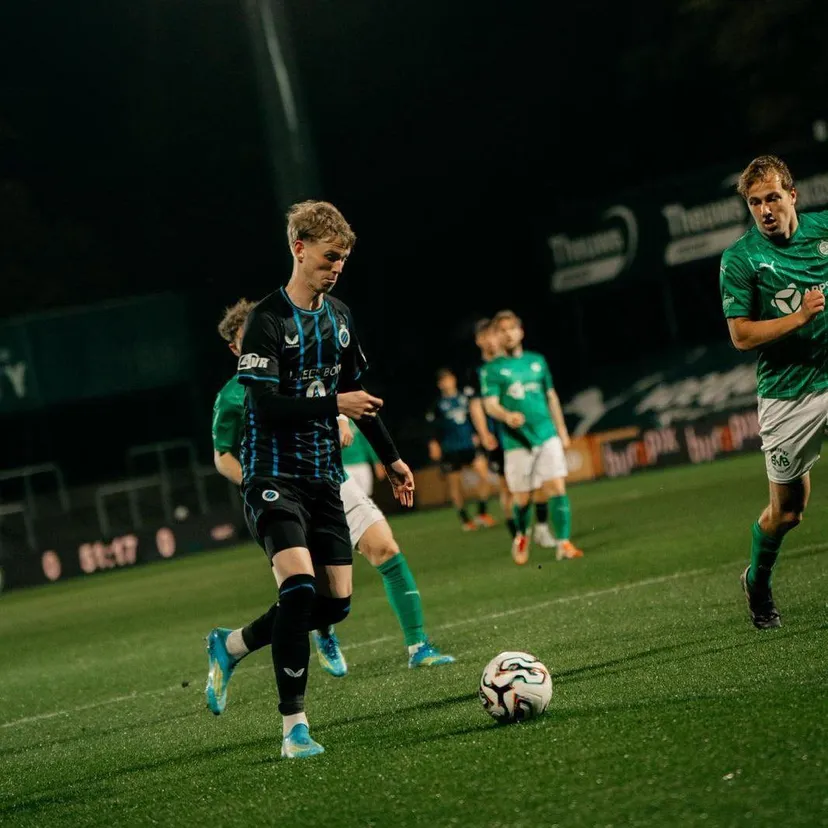 Club NXT U23 wint in de absolute slotfase op het veld van Lommel SK