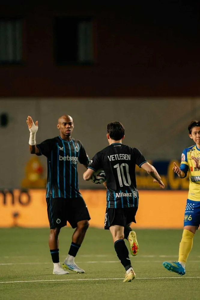 Blauw-Zwart pakt belangrijke driepunter op Stayen!