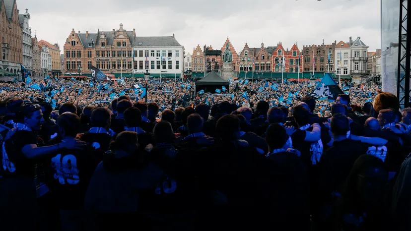 Vier samen met Club de titel op de Markt