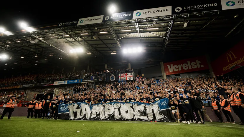 Club is kampioen! Twintigste landstitel voor Blauw-Zwart is een feit