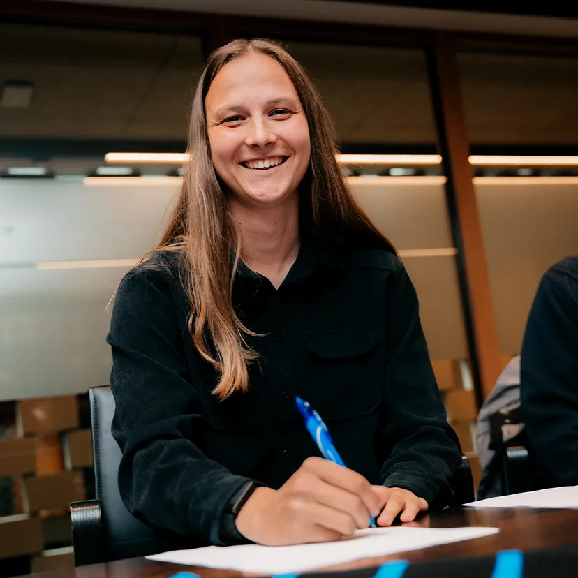 Lieke Vis tekent bij Club YLA