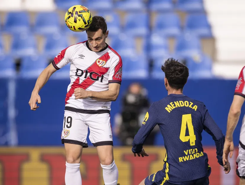 Atlético de Madrid verliest met 3-0 tegen Rayo Vallecano