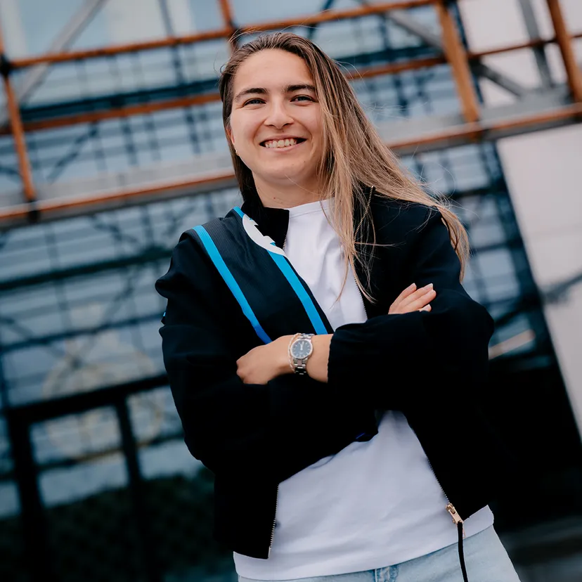 Angel Kerkhove verlengt tot 2028 bij Club YLA