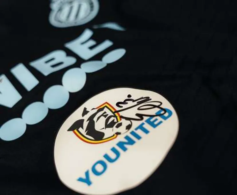 Bied mee op de Clubshirts en steun Younited Belgium