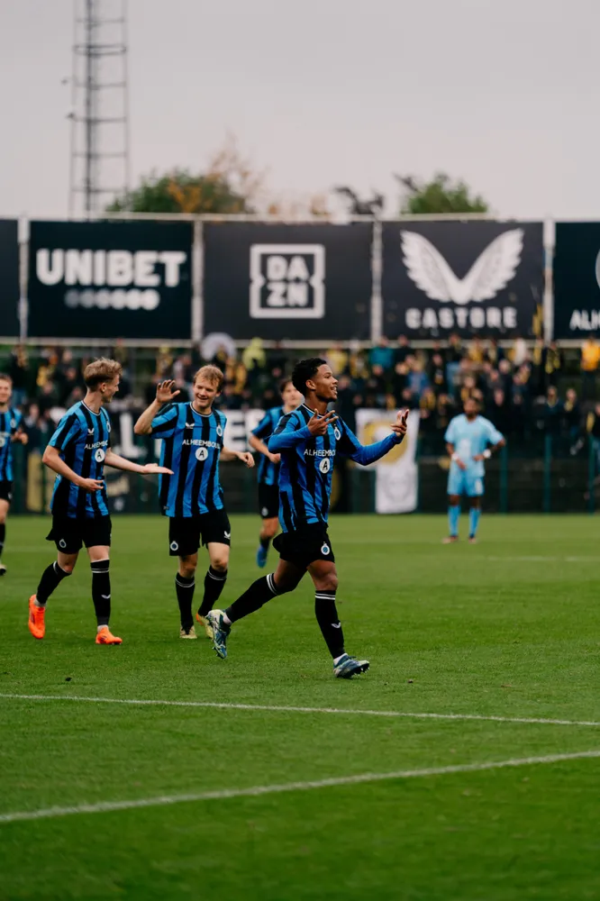 Club NXT wint dankzij een bliksemstart na rust.