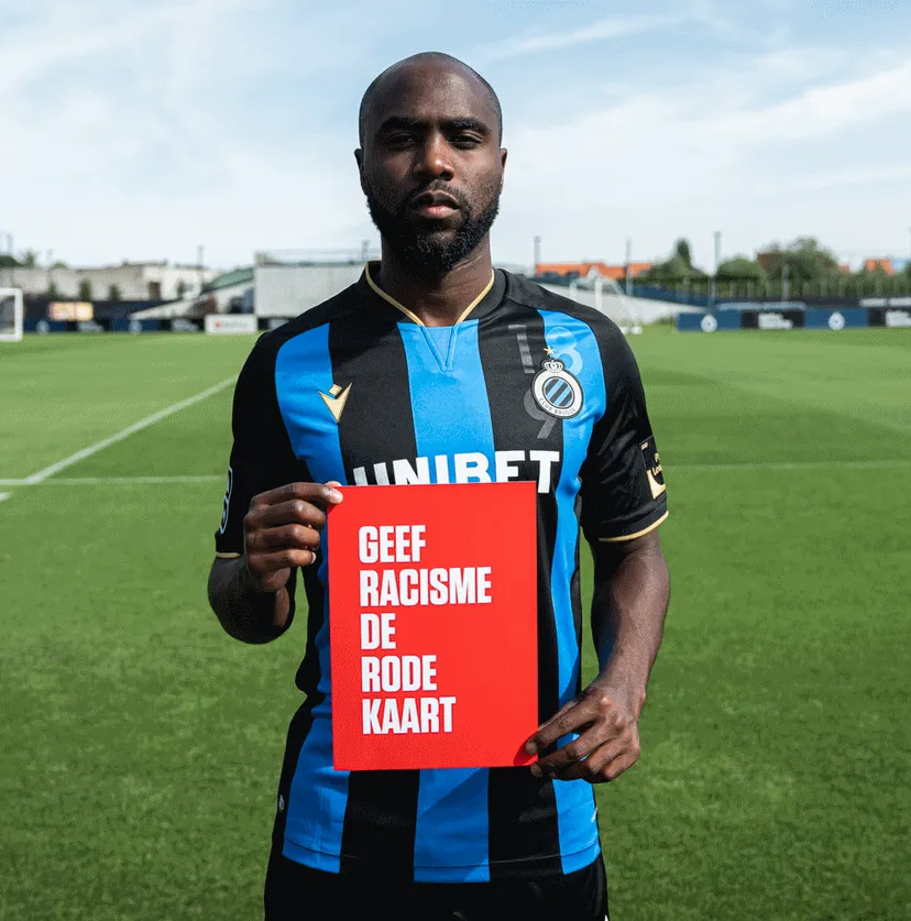 Ook in 2022 blijft Club Brugge de rode kaart geven aan racisme