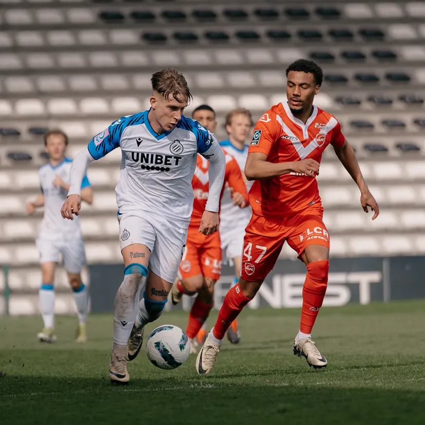 Club klopt Valenciennes met 1-0 in oefenduel