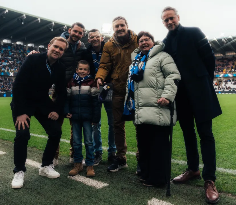 Foundation wint met Deaf Club Brugge Fans de Participatieprijs