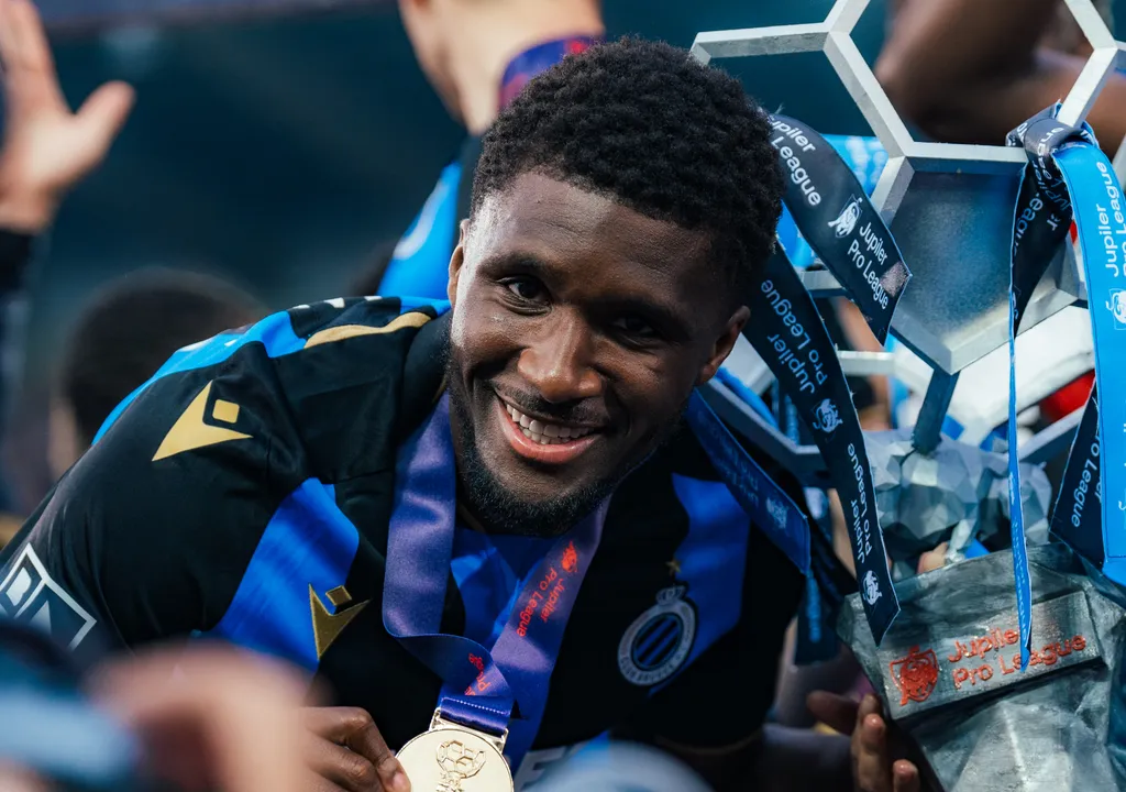 Clinton Mata geeft de aftrap voor Club Union Club Brugge